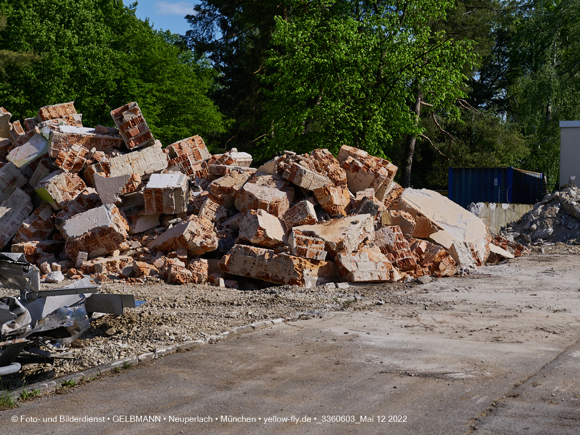 12.05.2022 - Baustelle am Haus für Kinder in Neuperlach